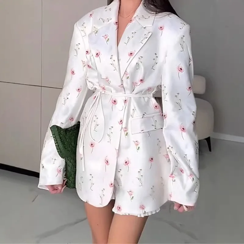جاكيت بليزر نسائي كبير الحجم ب - مراجعة Down Jacket Packable وسعره